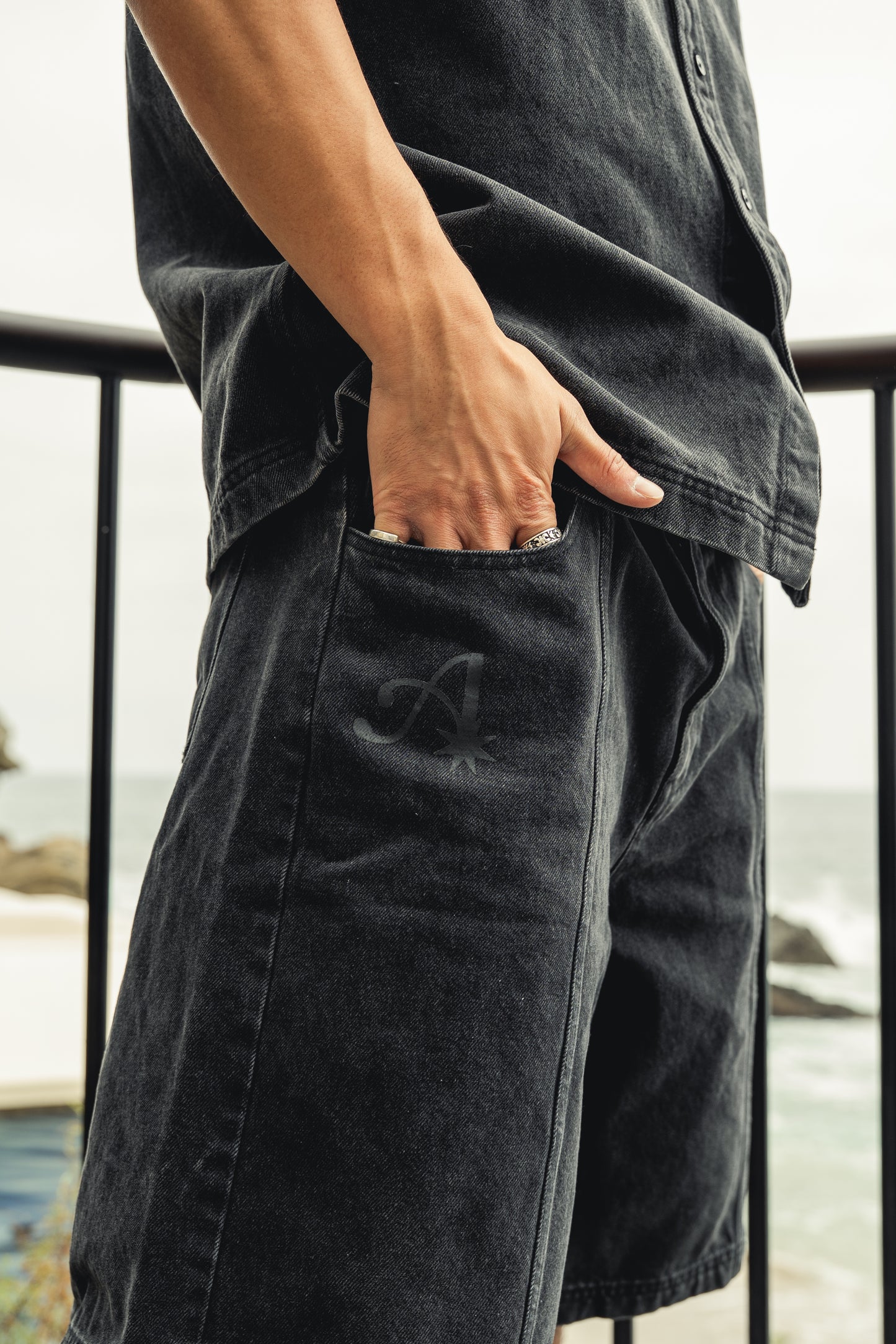 aura | short
