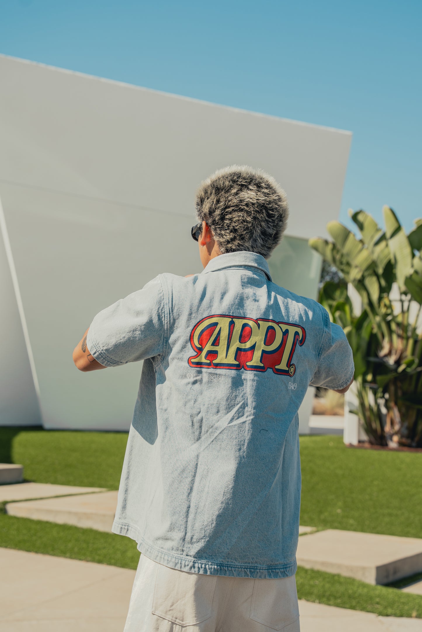 sync | button up