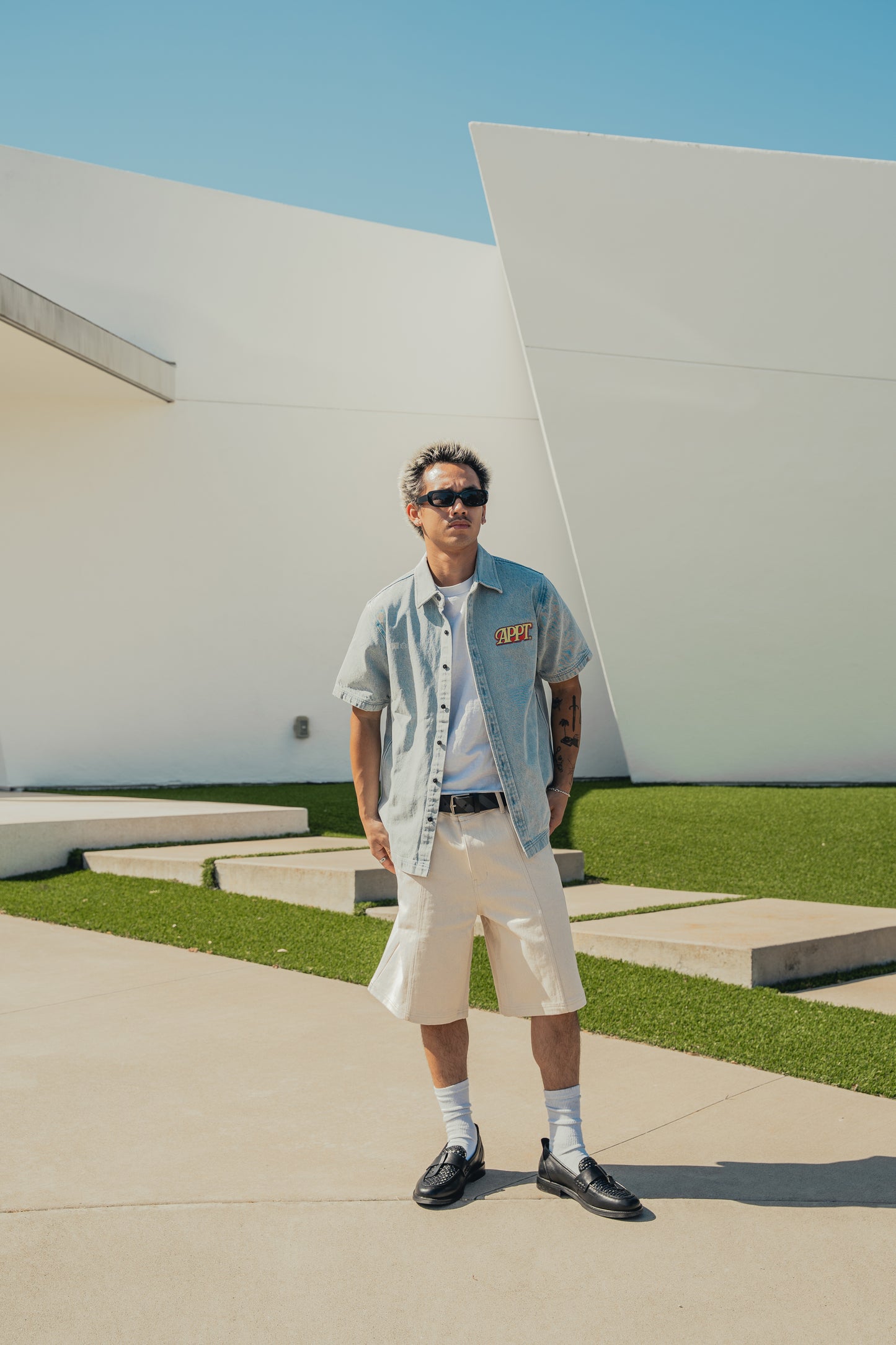 sync | button up
